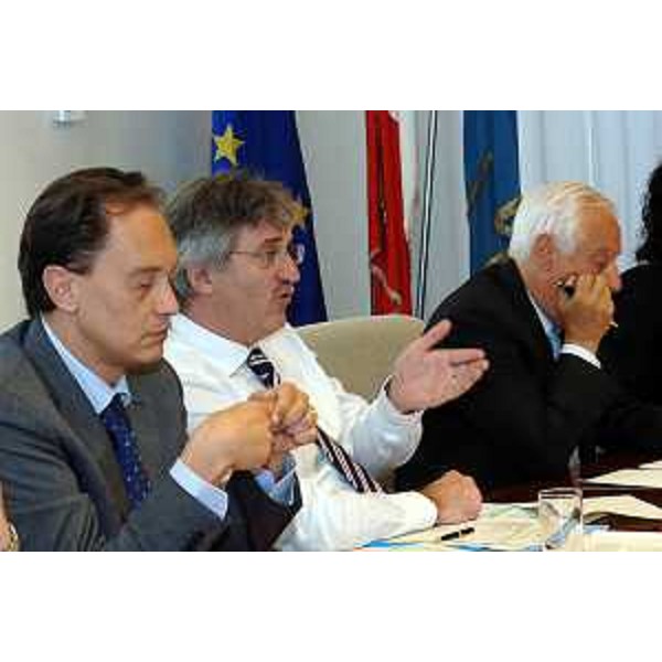 Renzo Tondo (Presidente Friuli Venezia Giulia) e Luca Ciriani (Assessore regionale alle attività produttive) agli incontri della seconda Giornata della Sburocratizzazione. (Trieste 24/07/08)