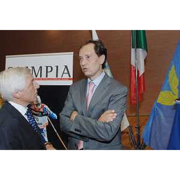 Franco Fontana (Presidente regionale FISI) e Luca Ciriani (Assessore regionale Attività produttive) a Udine. (Udine 18/07/08)