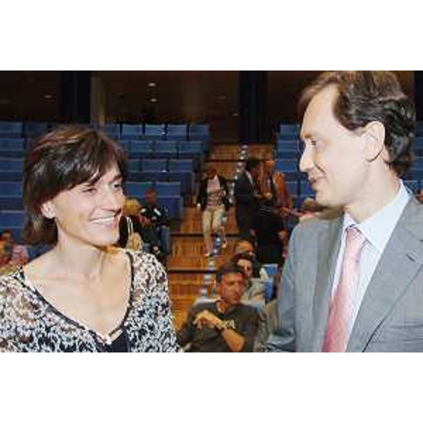 Gabriella Paruzzi (Oro olimpico Salt Lake City 2002) e Luca Ciriani (Assessore regionale Attività produttive) a Udine. (Udine 18/07/08)
