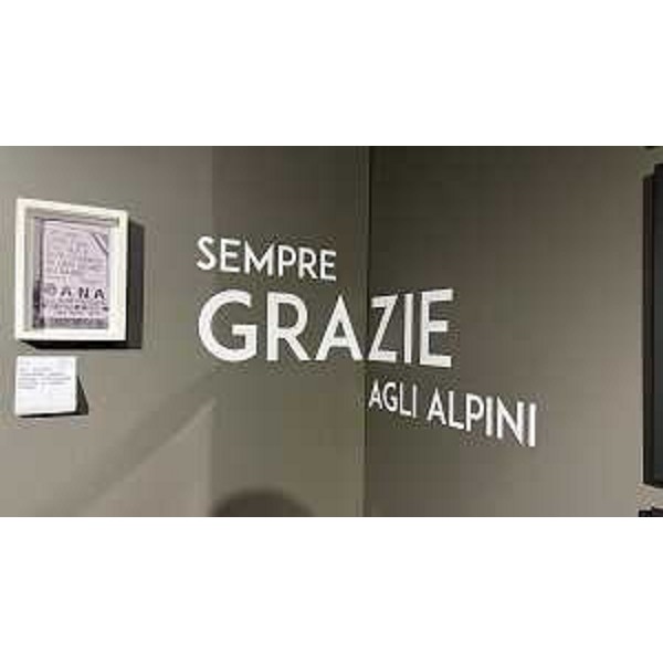 La mostra gemonese "Parole e immagini degli alpini nel Friuli terremotato" - La mostra gemonese "Parole e immagini degli alpini nel Friuli terremotato"
