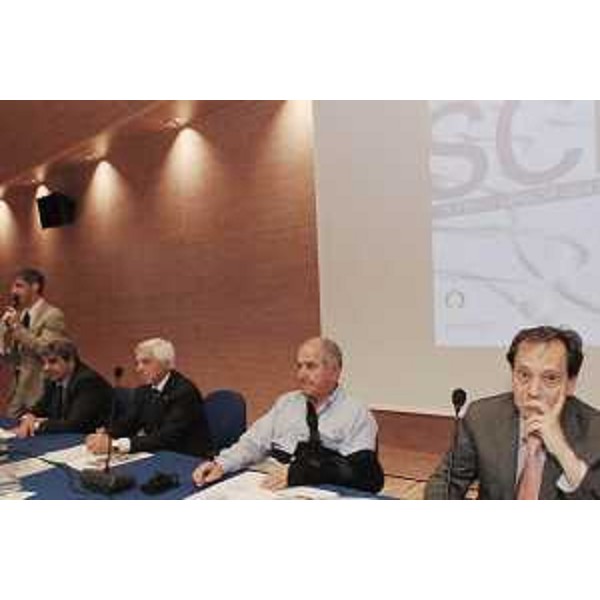 Franco Fontana (Presidente regionale FISI), Giovanni Morzenti (Presidente nazionale FISI) e Luca Ciriani (Assessore regionale Attività produttive) a Udine. (Udine 18/07/08)