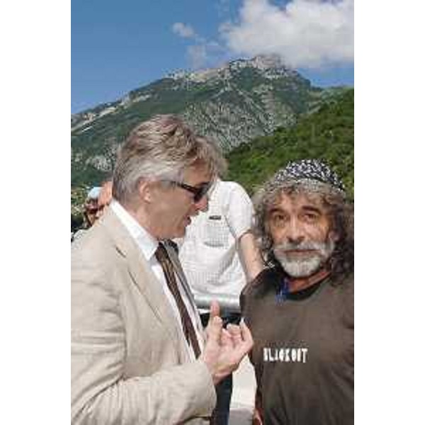 Renzo Tondo (Presidente Friuli Venezia Giulia) e Mauro Corona (Alpinista e Scrittore) all'inaugurazione del Ponte Cerenton a Erto. (Erto 19/07/08)