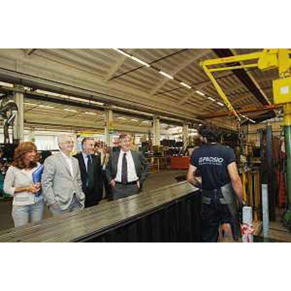 Renzo Tondo (Presidente Friuli Venezia Giulia) e Vanni Lenna (Assessore regionale Ambiente e Lavori pubblici) visitano la Pilosio di Feletto Umberto. (Feletto Umberto 22/07/08)