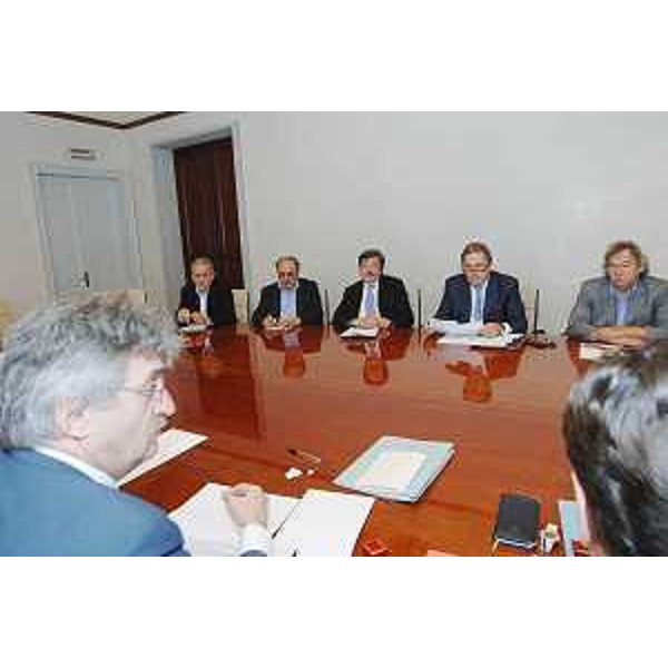 Renzo Tondo (Presidente Friuli Venezia Giulia) e Luca Ciriani (Assessore regionale Attività produttive) agli incontri della seconda Giornata della Sburocratizzazione. (Trieste 24/07/08)