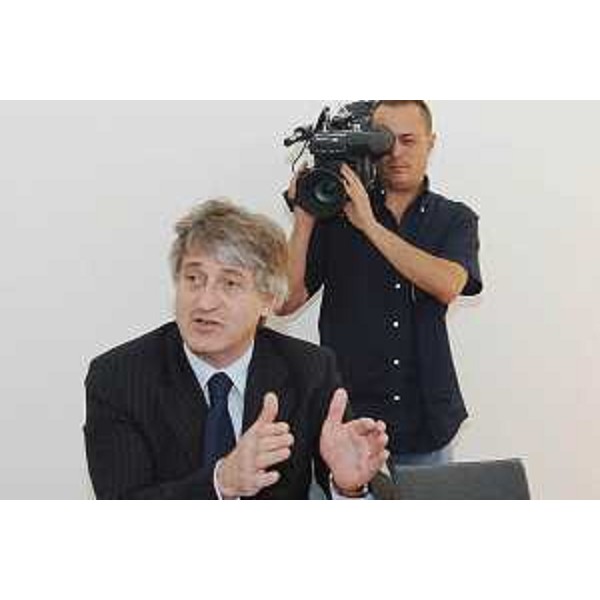 Renzo Tondo (Presidente Friuli Venezia Giulia) in conferenza stampa al termine dei lavori di Giunta a Trieste. (Trieste 25/07/08)