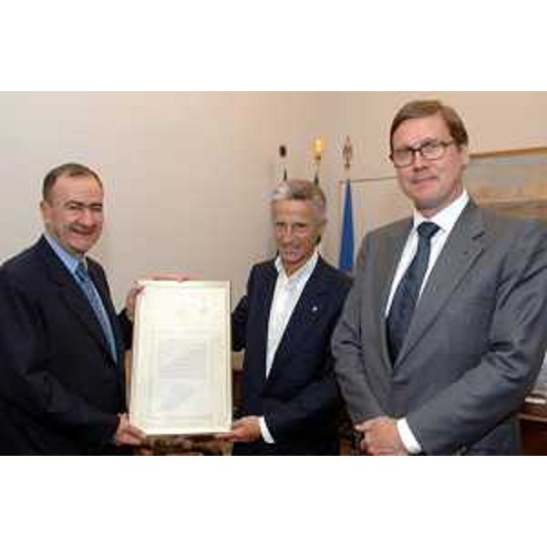 Riccardo Illy (Presidente Regione Friuli Venezia Giulia) con Sitki Ugur Ziyal (Ambasciatore della Turchia in Italia) e Enrico Samer (Console Onorario a Trieste)