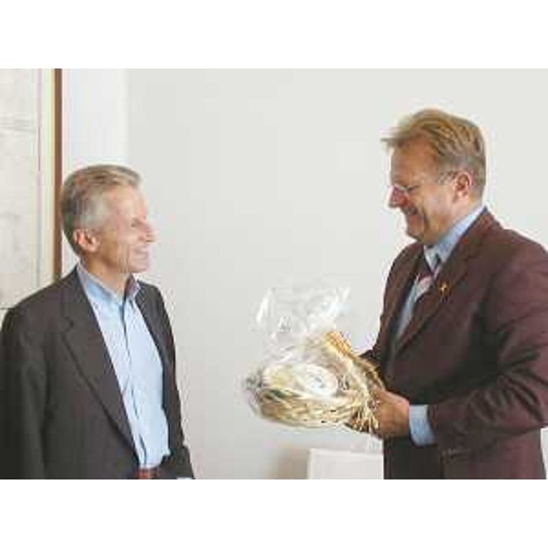 Riccardo Illy (Presidente Friuli Venezia Giulia) e Peter Ambrozy (Vicepresidente Land Carinzia e Assessore Sanità) a Trieste. (Trieste 16/09/03)