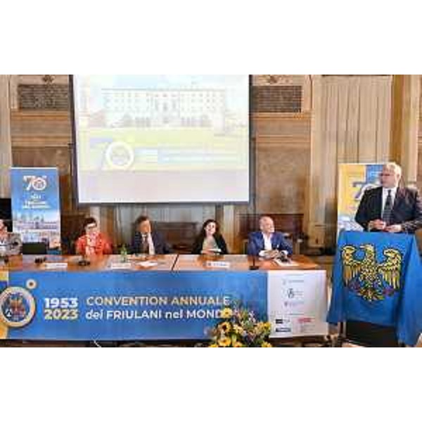 Mauro Bordin, presidente del Consiglio regionale del Fvg, durante il suo intervento al 70mo anniversario dalla costituzione dell'Ente Friuli nel mondo - Mauro Bordin, presidente del Consiglio regionale del Fvg, durante il suo intervento al 70mo anniversario dalla costituzione dell'Ente Friuli nel mondo