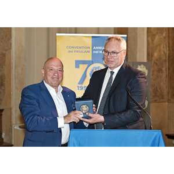 Da sx: Loris Basso, presidente Ente Friuli nel Mondo, insieme a Mauro Bordin, presidente del Consiglio regionale Fvg - Da sx: Loris Basso, presidente Ente Friuli nel Mondo, insieme a Mauro Bordin, presidente del Consiglio regionale Fvg 