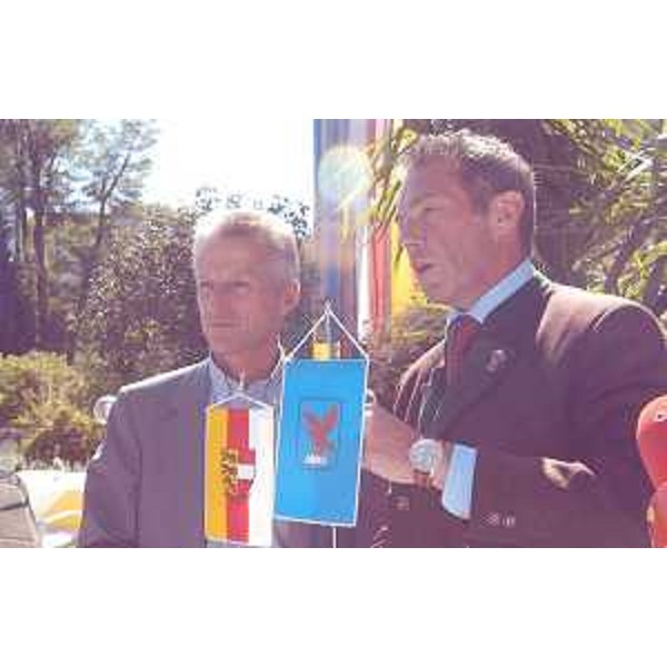 Riccardo Illy (Presidente Friuli Venezia Giulia) e Joerg Haider (Presidente Land Carinzia) a Warmbad/Villaco. (Warmbad/Villaco 20/09/03)