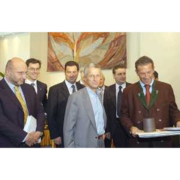 Riccardo Illy (Presidente Friuli Venezia Giulia) e Joerg Haider (Presidente Land Carinzia) a Warmbad/Villaco. (Warmbad/Villaco 20/09/03)