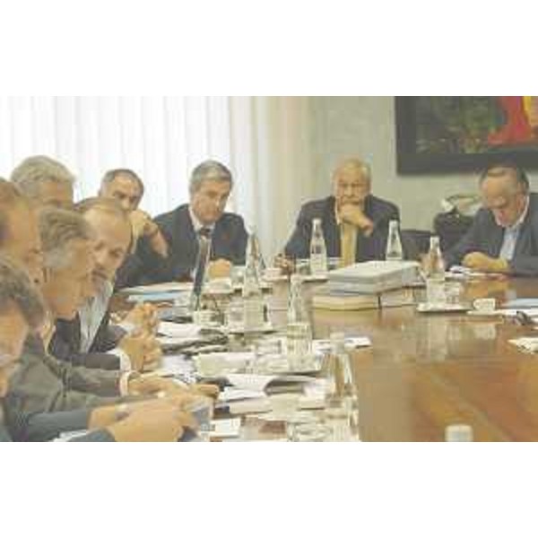 Riccardo Illy (Presidente Friuli Venezia Giulia) incontra i parlamentari del FVG a Udine. (Udine 22/09/03)