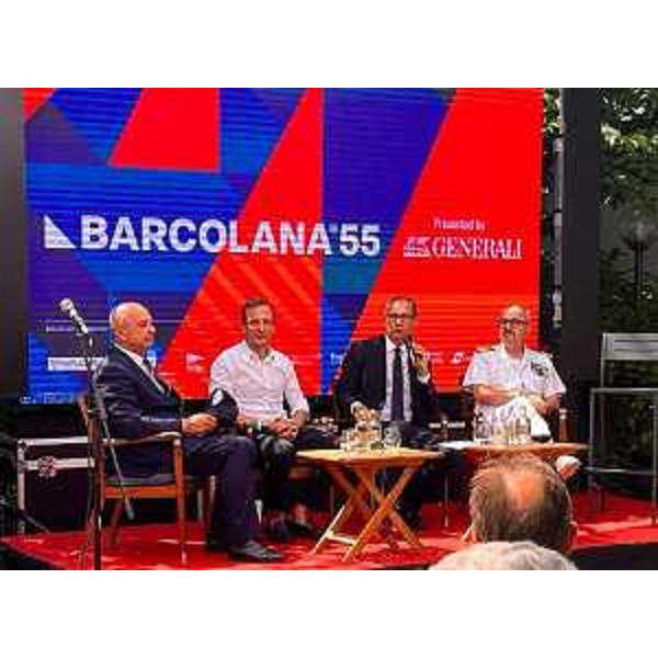 Il governatore del Friuli Venezia Giulia Massimiliano Fedriga nella sede della Società Velica di Barcola e Grignano allapertura delle iscrizioni alla Barcolana55. - Il governatore del Friuli Venezia Giulia Massimiliano Fedriga nella sede della Società Velica di Barcola e Grignano allapertura delle iscrizioni alla Barcolana55.