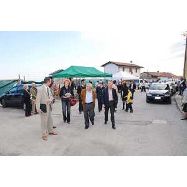 Riccardo Illy (Presidente Friuli Venezia Giulia) con Carlo Toppani (Sindaco Polcenigo) alla Sagra della Castagna a Mezzomonte, Frazione di Polcenigo. (Polcenigo 07/10/07)
