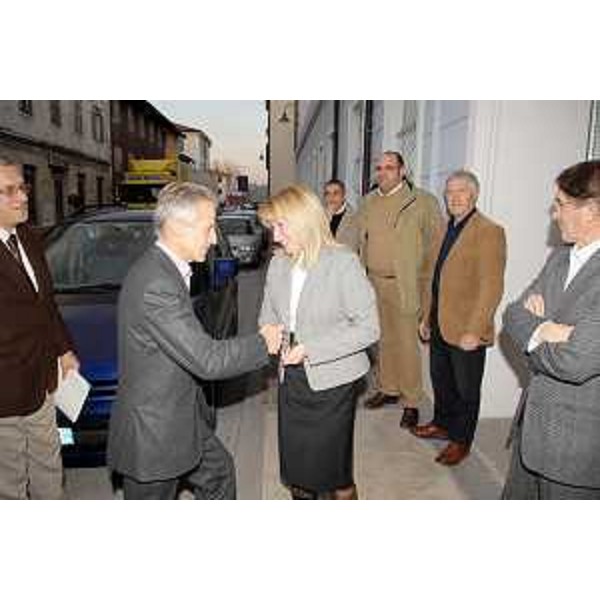 Riccardo Illy (Presidente Regione Friuli Venezia Giulia) al Comune di Sagrado con il Sindaco Elisabetta Pian. (Sagrado 15/11/07)