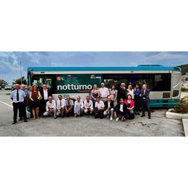 Il nuovo autobus 'Notturno' attivato da Tpl Fvg. - Il nuovo autobus 'Notturno' attivato da Tpl Fvg.