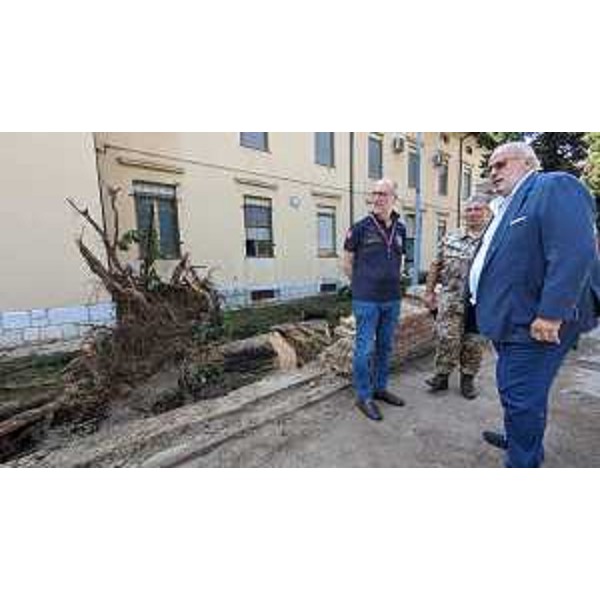 L'assessore Riccardo Riccardi nel sopralluogo a Gorizia - L'assessore Riccardo Riccardi nel sopralluogo a Gorizia