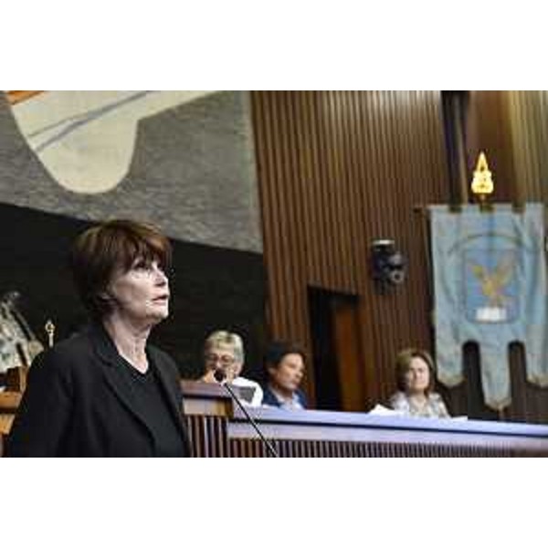 L'assessore regionale Alessia Rosolen interviene in Consiglio regionale - L'assessore regionale Alessia Rosolen interviene in Consiglio regionale 