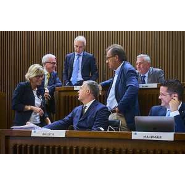 Consiglieri di Cdx con l'assessore Fvg alle Finanze, Barbara Zilli - Consiglio Regionale FVG