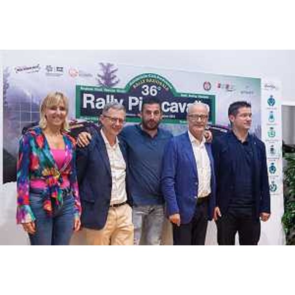 L'assessore Zannier a Montereale Valcellina per la presentazione del 36° Rally di Piancavallo - L'assessore Zannier a Montereale Valcellina per la presentazione del 36° Rally di Piancavallo