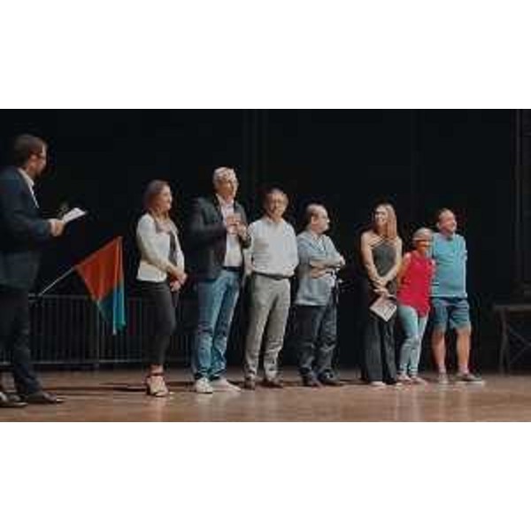 L'intervento del presidente del Cr Fvg, Mauro Bordin, sul palco dell'Arena Alpe Adria, affiancato dalle altre autorità - L'intervento del presidente del Cr Fvg, Mauro Bordin, sul palco dell'Arena Alpe Adria, affiancato dalle altre autorità