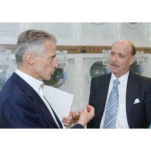 Riccardo Illy (Presidente Friuli Venezia Giulia) con Jeremy Rifkin (Economista e Scrittore americano) ritratti in occasione del convegno su Industria e sviluppo sostenibile. (Porcia 10/05/07)