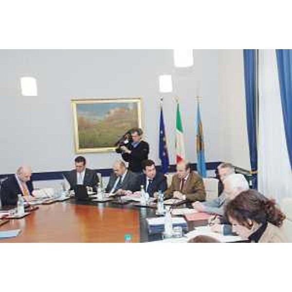 La Giunta regionale riunita nella sede della Regione a Trieste. (Trieste 04/04/07)