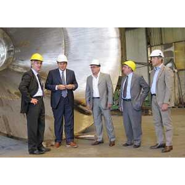 Renzo Tondo (Presidente Friuli Venezia Giulia) e Claudio Violino (Assessore regionale Risorse agricole, naturali, forestali e Montagna) visitano la Mangiarotti Spa a Panellia di Sedegliano. (Panellia di Sedegliano 05/08/08)