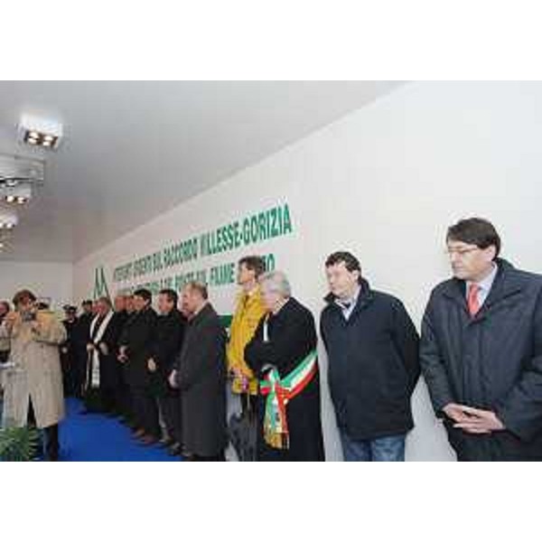 Lodovico Sonego (Assessore regionale Viabilità e Infrastrutture di Trasporto) all'inaugurazione del ponte sulla superstrada Villesse - Gorizia. (Farra d'Isonzo 19/03/07)