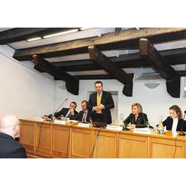 Enzo Marsilio (Assessore regionale Risorse agricole, naturali, forestali e Montagna) al Convegno "Marketing dei territori rurali", a palazzo Torriani a Udine. (Udine 17/01/07)