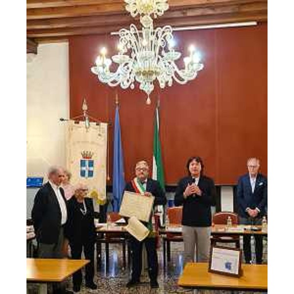 L'assessore regionale Sergio Emidio Bini nel corso del suo intervento - L'assessore regionale Sergio Emidio Bini nel corso del suo intervento