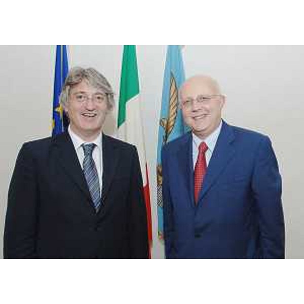 Renzo Tondo (Presidente Friuli Venezia Giulia) e Francesco Zonno (Questore Trieste) nella sede della Regione a Trieste. (04/09/08)