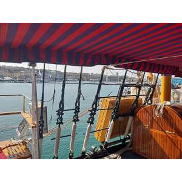 Il molo Audace visto dalla nave Palinuro ormeggiata al Molo Quarto - Il molo Audace visto dalla nave Palinuro ormeggiata al Molo Quarto