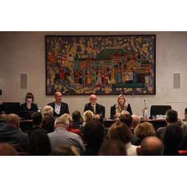 L'assessore regionale a Infrastrutture e territorio Cristina Amirante a Gorizia alla presentazione del progetto di ciclabilità in vista di Go!2025 sviluppato da Sinloc di Padova con il sostegno della Fondazione Carigo. - L'assessore regionale a Infrastrutture e territorio Cristina Amirante a Gorizia alla presentazione del progetto di ciclabilità in vista di Go!2025 sviluppato da Sinloc di Padova con il sostegno della Fondazione Carigo.