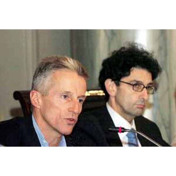 Riccardo Illy (Presidente della Regione Friuli Venezia Giulia), Isaac Getz. (Trieste, 13/12/2004)