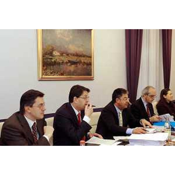 Assessori regionali (Trieste, 21/12/04)
