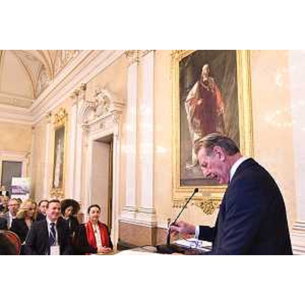 L'assessore regionale Fabio Scoccimarro durante il Connect Roadshow del Global Manufacturing Industrial Summit a Trieste - L'assessore regionale Fabio Scoccimarro durante il Connect Roadshow del Global Manufacturing Industrial Summit a Trieste