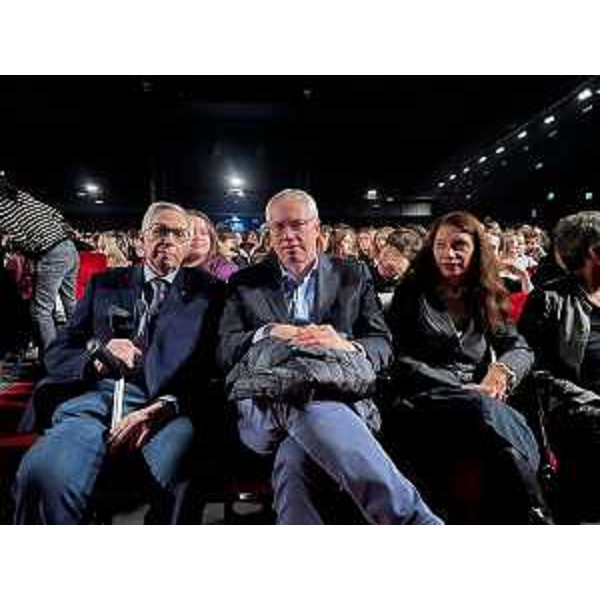 Il presidente Mauro Bordin in prima fila, insieme al garante Paolo Pittaro - Il presidente Mauro Bordin in prima fila, insieme al garante Paolo Pittaro