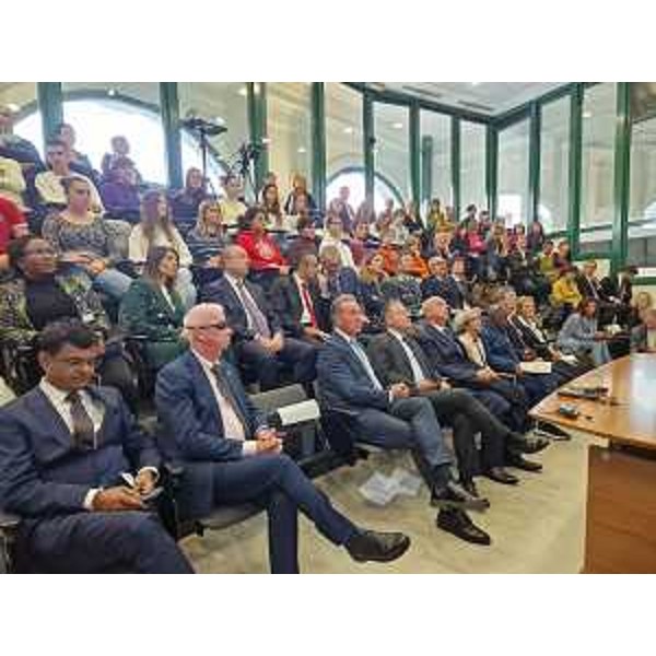Lassessore regionale alla Difesa dellambiente ed energia Fabio Scoccimarro e il viceministro degli Esteri Edmondo Cirielli al convegno "Trieste: la scienza per l'agenda 2030". - Lassessore regionale alla Difesa dellambiente ed energia Fabio Scoccimarro e il viceministro degli Esteri Edmondo Cirielli al convegno "Trieste: la scienza per l'agenda 2030".