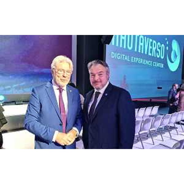 Il presidente della Camera di Commercio della Venezia Giulia, Antonio Paoletti, e il consigliere Diego Bernardis (Fp) - Il presidente della Camera di Commercio della Venezia Giulia, Antonio Paoletti, e il consigliere Diego Bernardis (Fp)