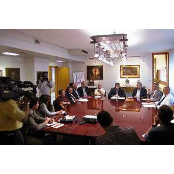 Ezio Beltrame (Assessore regionale alla salute e protezione sociale) ritratto nel corso della conferenza stampa di presentazione dell'Azienda Ospedaliere-Universitaria di Udine (Udine 03/08/2006)