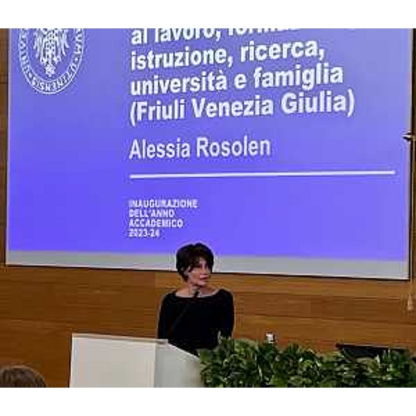 L'intervento dell'assessore regionale Alessia Rosolen. - L'intervento dell'assessore regionale Alessia Rosolen.