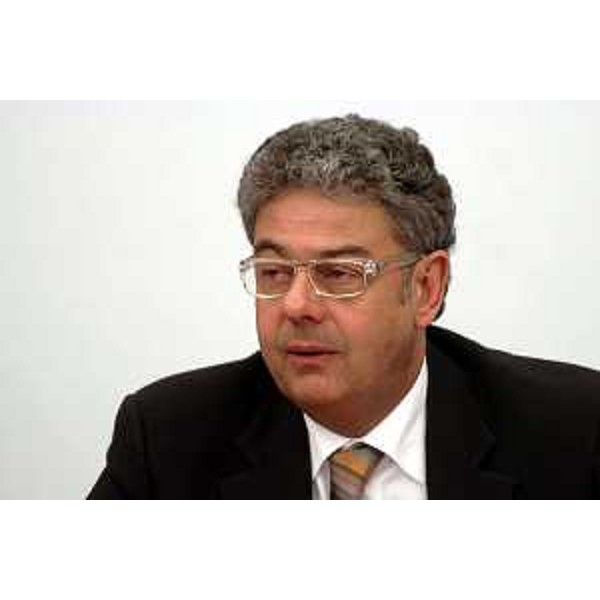 Roberto Antonaz (Assessore regionale all'istruzine, cultura, sport e pace) (Udine, 19/11/04)