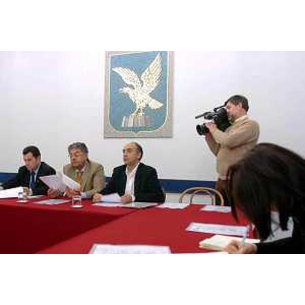 Franco Iacop (Assessore regionale per le relazioni internazionali, comunitarie e autonomie locali), Roberto Antonaz (Assessore regionale all'istruzione, cultura, sport e pace) presentano Culturalp.