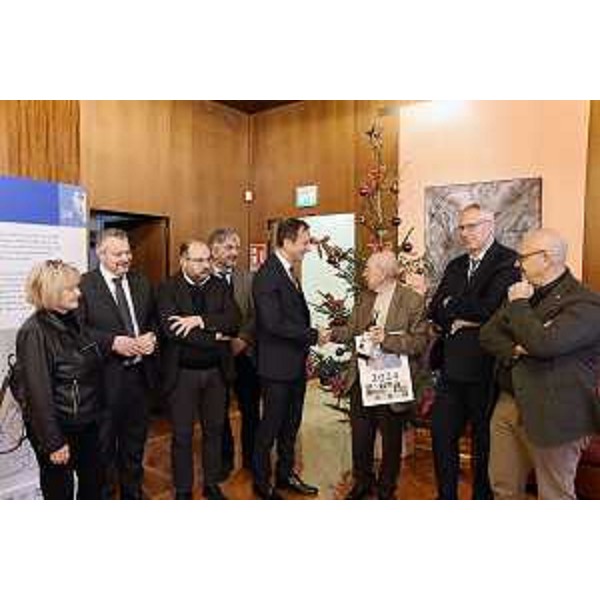 Il presidente Brancati con i presidenti Fedriga e Bordin, l'assessore Callari e alcuni consiglieri regionali - Il presidente Brancati con i presidenti Fedriga e Bordin, l'assessore Callari e alcuni consiglieri regionali