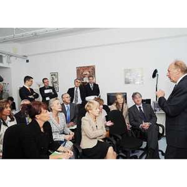 Danuta Hubner (Commissario europeo Affari regionali) visita l'AREA Science Park di Padriciano, con Renzo Tondo (Presidente Friuli Venezia Giulia) e Alessia Rosolen (Assessore regionale Università e Ricerca), accolta dal Presidente di AREA Giancarlo Michellone. (Padriciano 26/09/08)