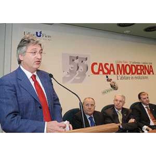 Renzo Tondo (Presidente Friuli Venezia Giulia) interviene all'inaugurazione della 55a edizione di "Casa Moderna", alla Fiera di Udine. (Udine 27/09/08)
