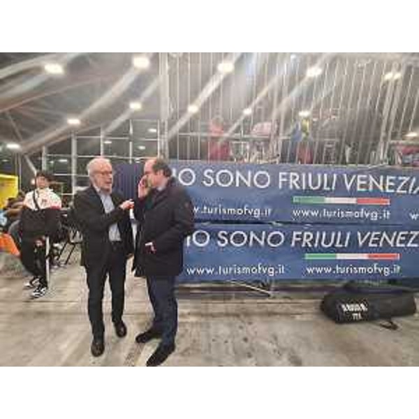 Il vicegovernatore Anzil con il presidente del Comitato organizzatore Paolo Menis - Il vicegovernatore Anzil con il presidente del Comitato organizzatore Paolo Menis 