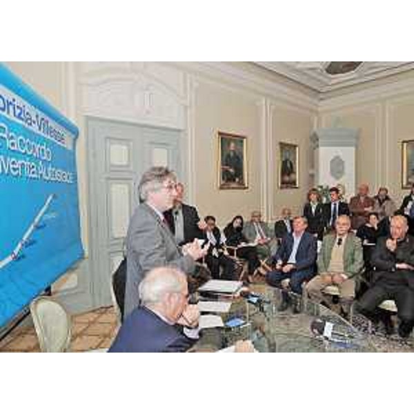 Renzo Tondo (Presidente Friuli Venezia Giulia) nel corso della conferenza stampa in Municipio a Gorizia. (Gorizia 06/10/08)