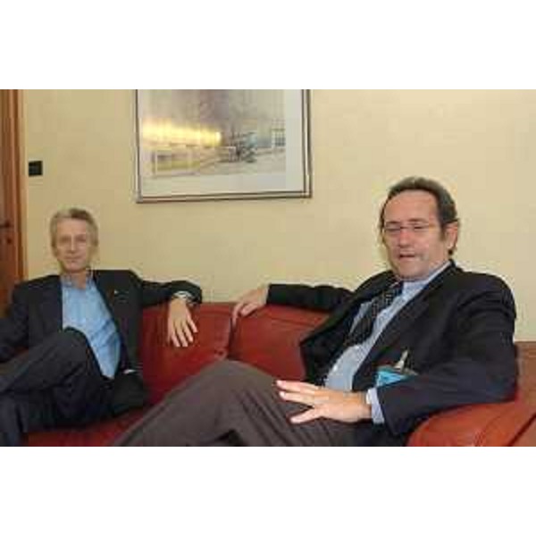 Riccardo Illy (Residente della Regione Friuli Venezia Giulia), Roberto Zaccaria (Neo deputato). (Trieste, 27/10/04)
